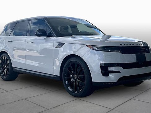 Used 2024 Land Rover Range Rover Sport SE AWD/4WD image 3