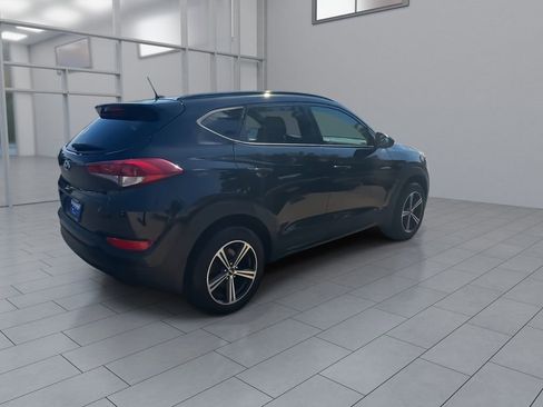 Used 2017 Hyundai Tucson SE FWD image 8