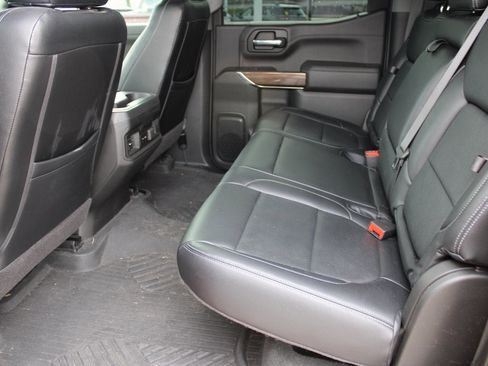 Used 2020 Chevrolet Silverado 1500 LT Trail Boss image 5