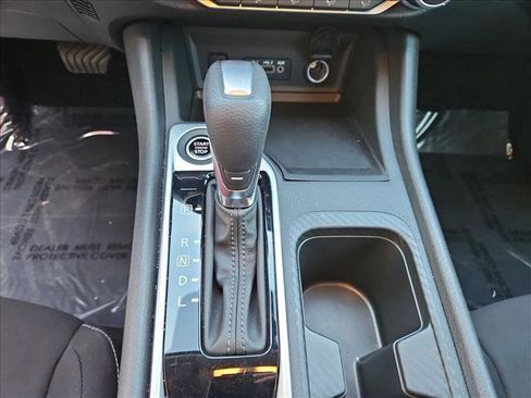 Used 2024 Nissan Sentra SV image 17