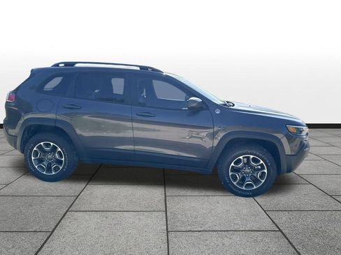 Used 2020 Jeep Cherokee Trailhawk w/ Cold Weather Group AWD/4WD image 4