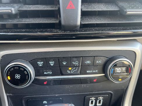 Used 2018 Ford EcoSport Titanium image 13