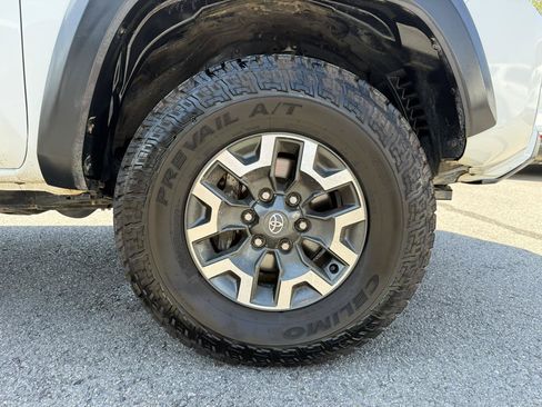 Used 2021 Toyota Tacoma TRD Off-Road RWD image 35