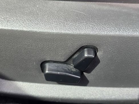 Used 2009 Dodge Challenger R/T image 18