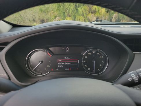 Used 2019 Cadillac XT4 Luxury image 32