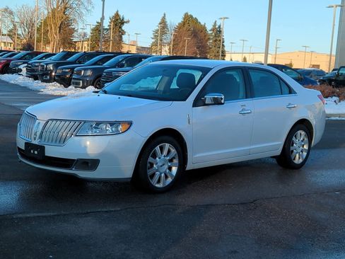 Used 2012 Lincoln MKZ image 4