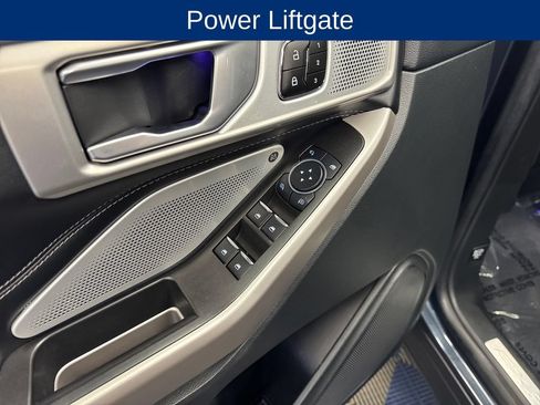 Used 2023 Ford Explorer Limited w/ Limited Technology Package AWD/4WD image 13
