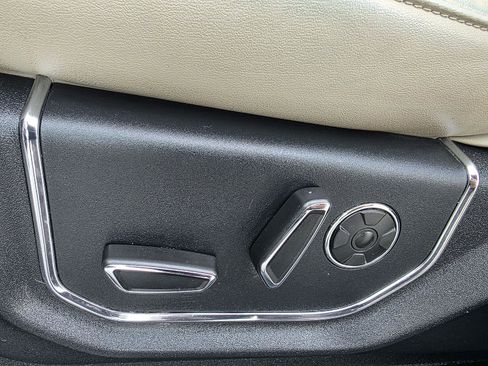 Used 2020 Ford Expedition Platinum image 21