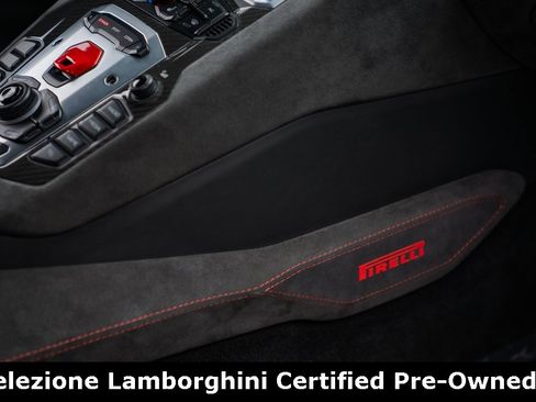 Used 2015 Lamborghini Aventador LP 700-4 image 21