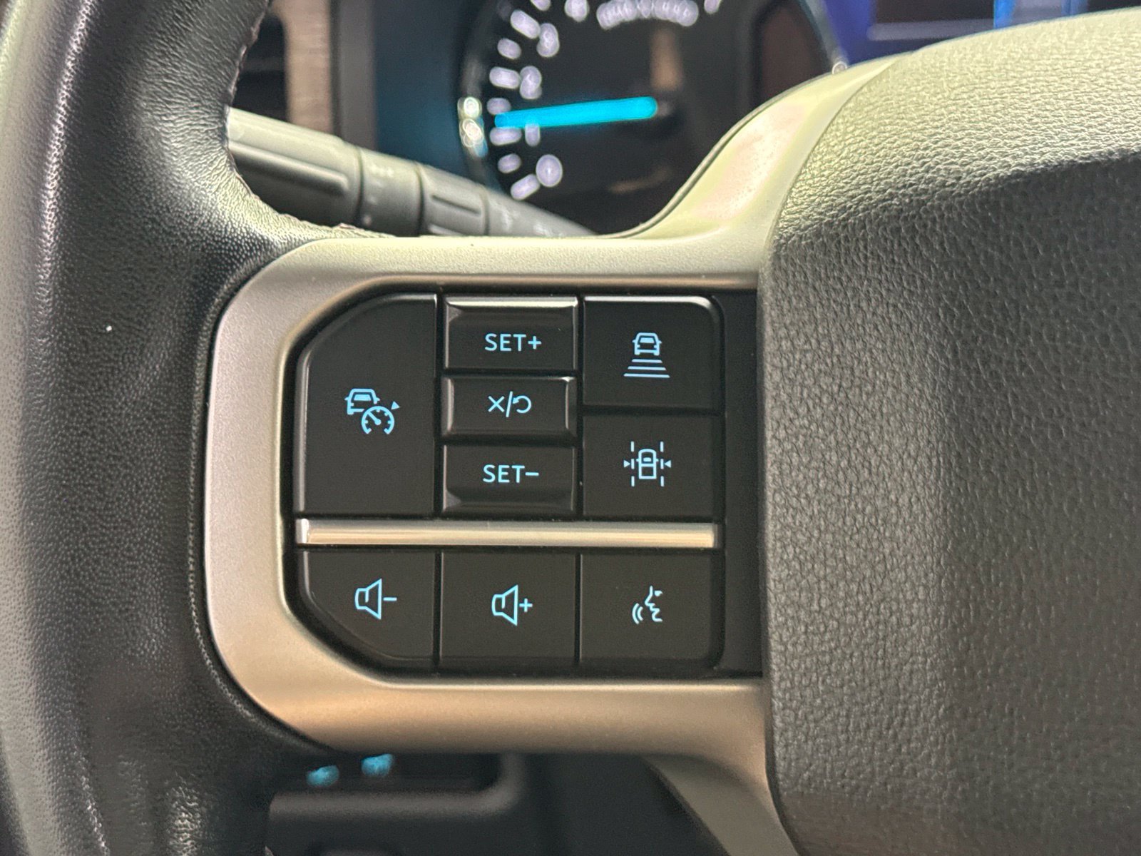 Used 2024 Ford Expedition Max Limited AWD/4WD image 25