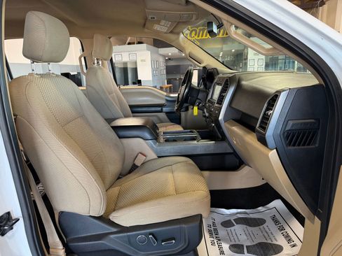 Used 2018 Ford F150 XLT w/ Equipment Group 302A Luxury image 11