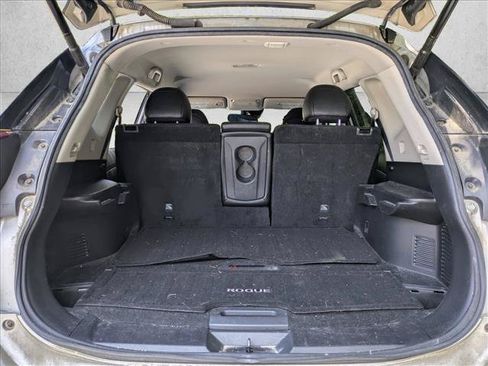Used 2019 Nissan Rogue SL FWD image 6