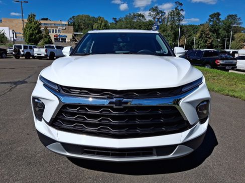 Used 2023 Chevrolet Blazer LT w/ Convenience Package AWD/4WD image 2