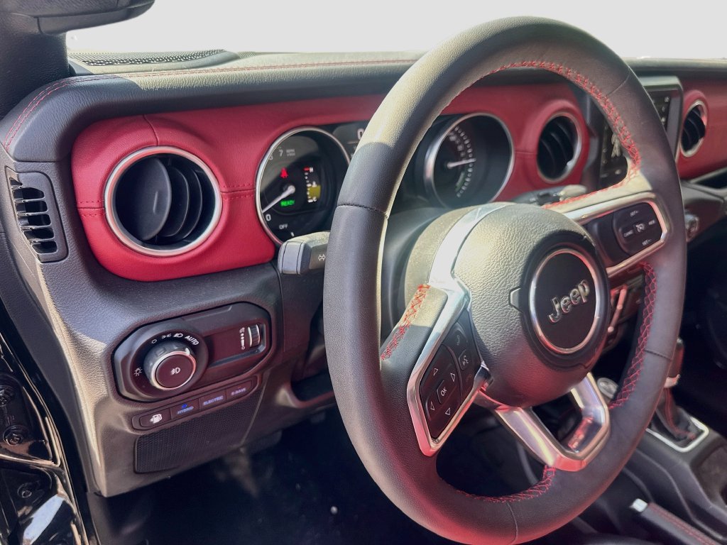 Used 2023 Jeep Wrangler Unlimited Rubicon 4xe AWD/4WD image 10
