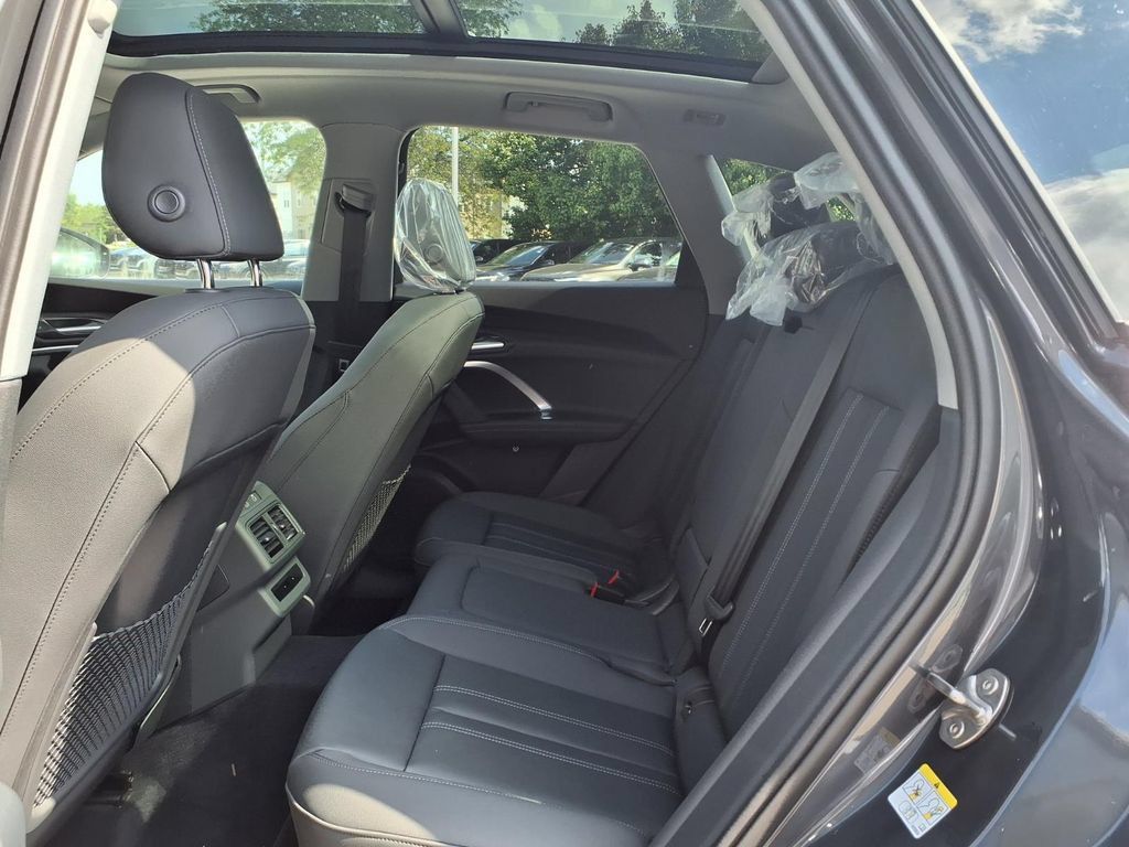 New 2026 Audi Q5 Premium AWD/4WD image 23