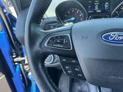 Used 2018 Ford Escape SE w/ SE Sport Appearance Package FWD image 11