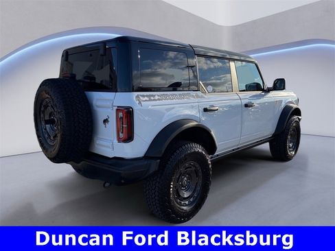 New 2025 Ford Bronco Badlands w/ Sasquatch Package image 3