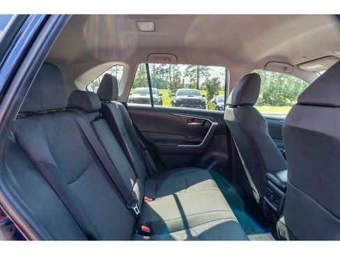 Used 2024 Toyota RAV4 XLE AWD/4WD image 16