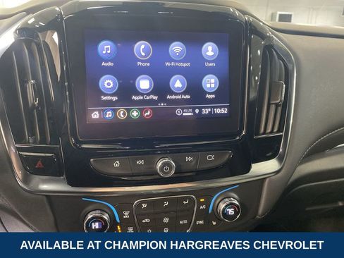 Used 2023 Chevrolet Traverse LT image 17