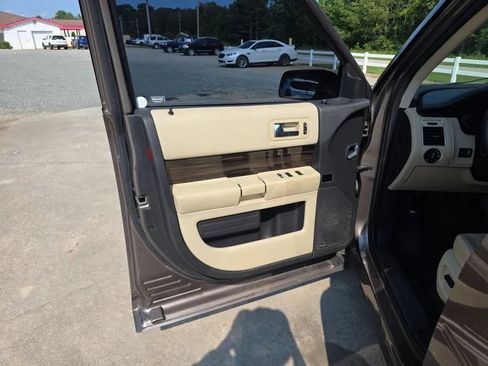 Used 2019 Ford Flex SEL w/ Equipment Group 202A FWD image 35