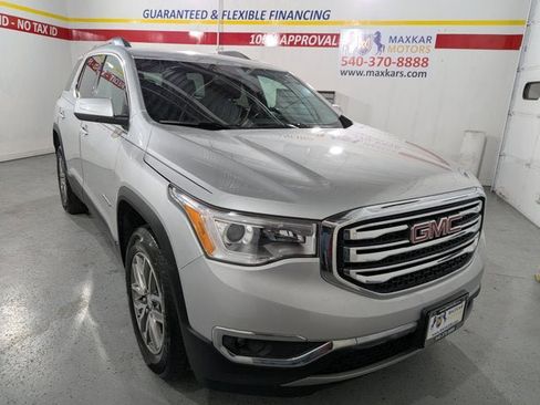 Used 2018 GMC Acadia SLE image 1