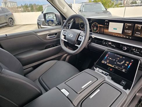 New 2026 INFINITI QX80 Pure image 18