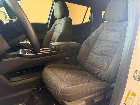 Used 2025 Chevrolet Equinox LT FWD image 22