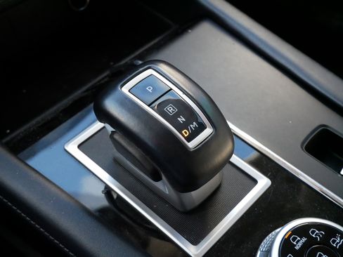 Used 2023 Mitsubishi Outlander SE image 24