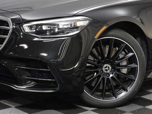 Used 2023 Mercedes-Benz S 580e 4MATIC Sedan image 3