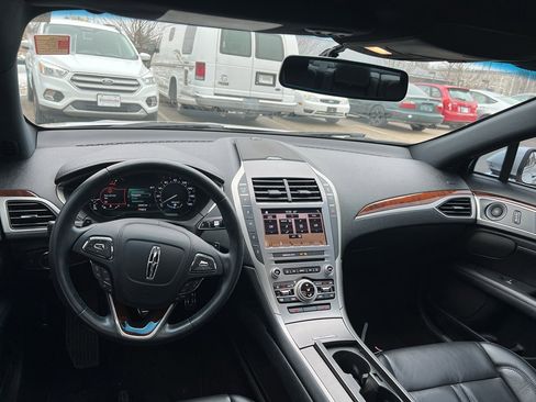 Used 2018 Lincoln MKZ Select w/ Select Plus Package image 10