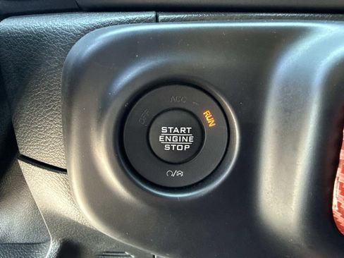 Used 2021 Jeep Wrangler Unlimited Sport AWD/4WD image 28