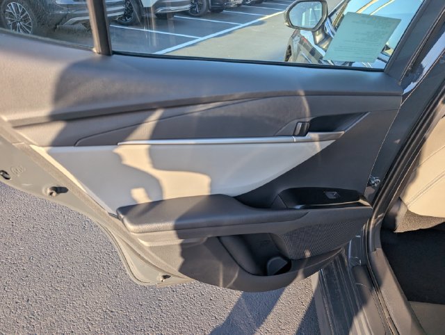 New 2026 Toyota Camry SE FWD image 11