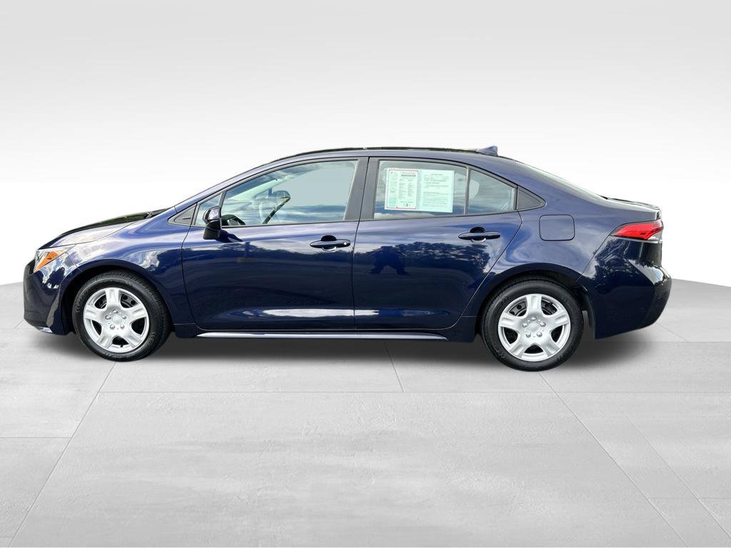 Certified 2025 Toyota Corolla LE FWD image 2