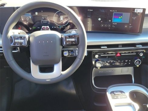 New 2026 Hyundai Ioniq 9 SEL image 4