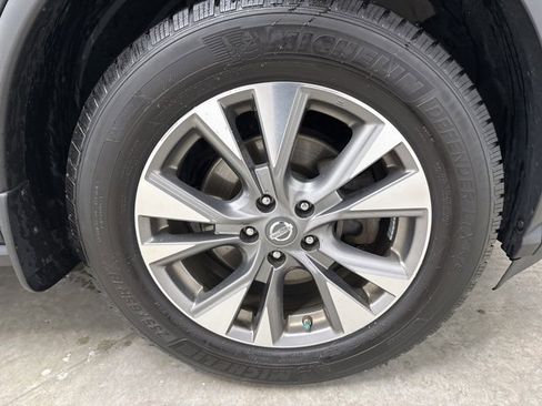 Used 2017 Nissan Murano SL image 10