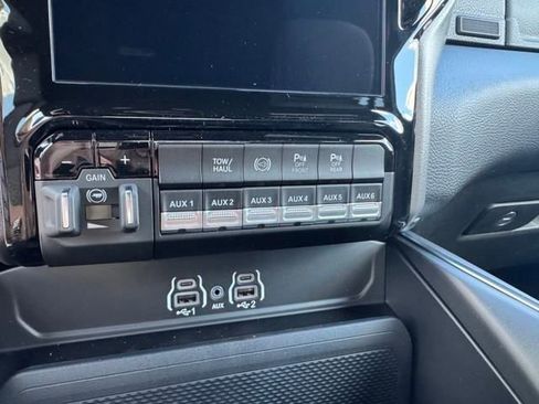 New 2025 RAM 2500 Big Horn image 9