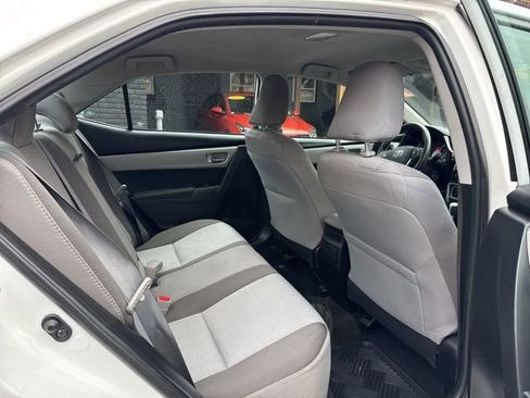 Used 2017 Toyota Corolla LE image 11