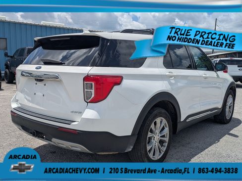 Used 2024 Ford Explorer XLT w/ Equipment Group 202A AWD/4WD image 4