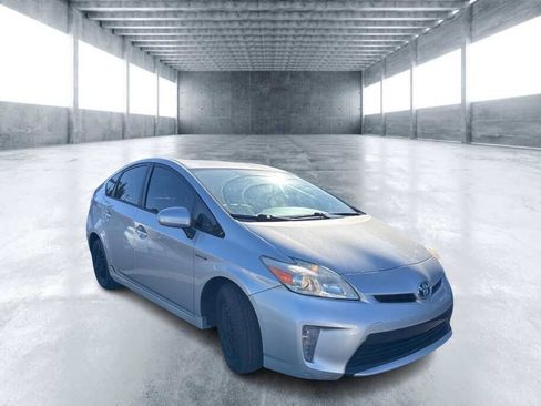 Used 2012 Toyota Prius Two image 2