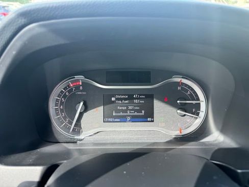 Used 2017 Honda Ridgeline RTL-T image 11