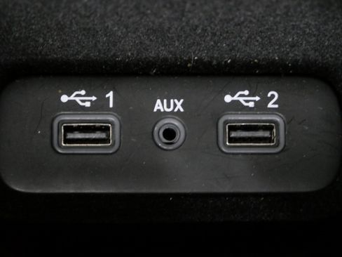 Used 2023 Chrysler 300 S image 22