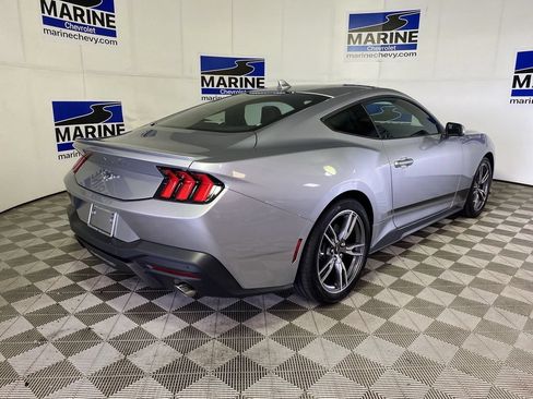 Used 2025 Ford Mustang Premium RWD image 13