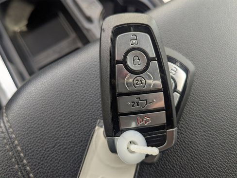 Used 2023 Ford F250 Lariat w/ Sport Appearance Package image 36