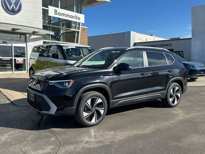 New 2025 Volkswagen Taos SE