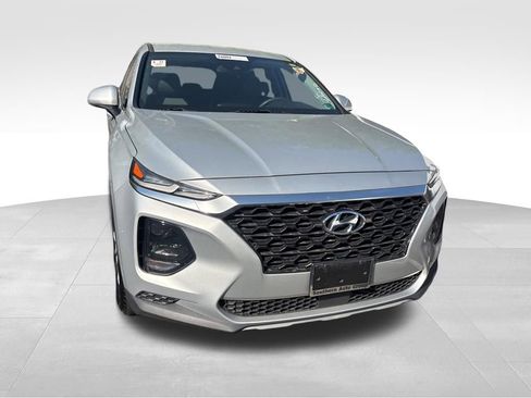 Used 2020 Hyundai Santa Fe SE FWD image 4