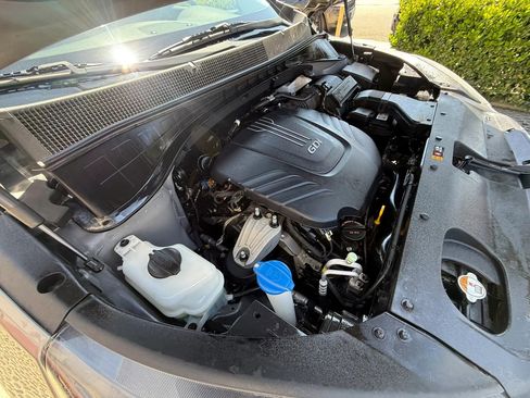 Used 2017 Kia Sorento SX FWD image 40
