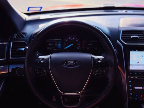 Used 2018 Ford Explorer Limited w/ Equipment Group 301A image 12