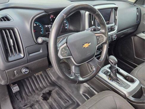 Used 2022 Chevrolet Colorado LT w/ Fleet Safety Package RWD image 11