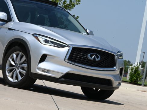 Used 2019 INFINITI QX50 Luxe FWD image 33