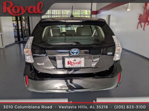 Used 2014 Toyota Prius V Three image 3